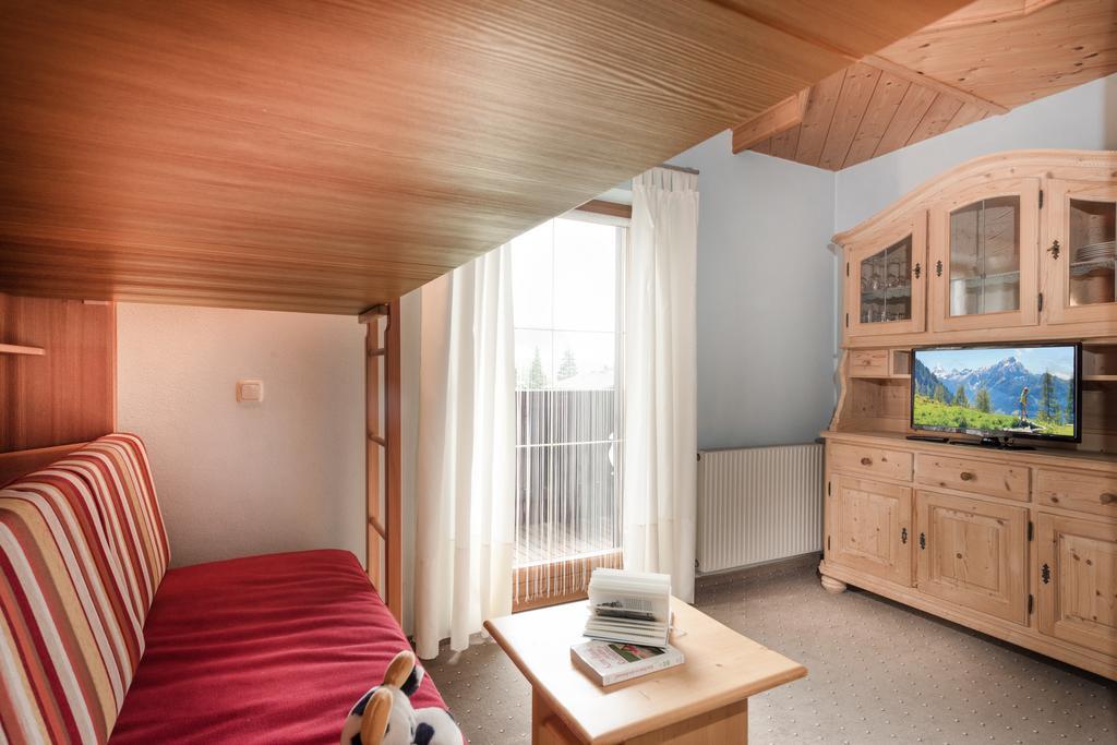 Gaestehaus Gratz - Inklusive Eintritt In Die Alpentherme Dorfgastein Habitación foto