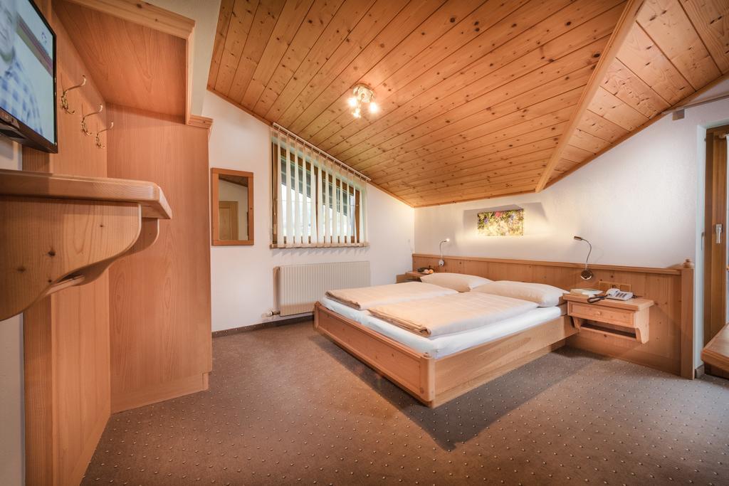 Gaestehaus Gratz - Inklusive Eintritt In Die Alpentherme Dorfgastein Exterior foto