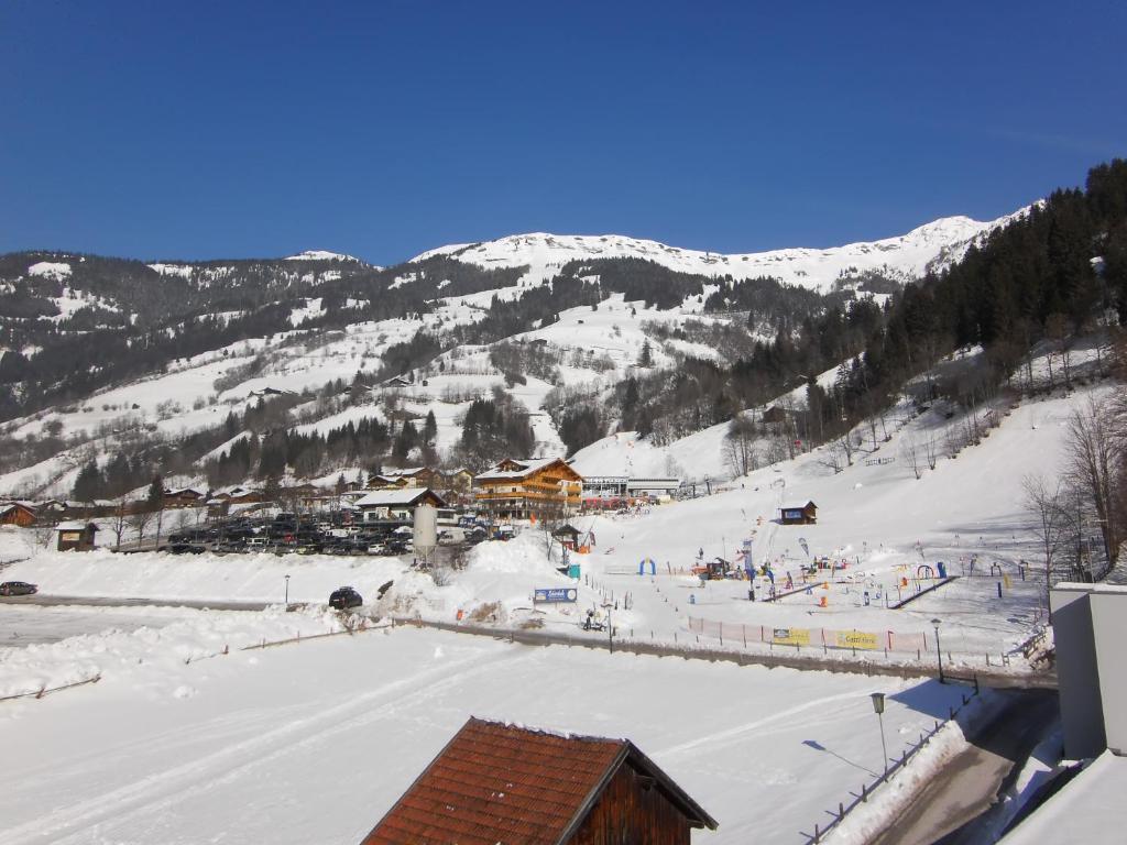 Hotel Gaestehaus Gratz - Inklusive Eintritt In Die Alpentherme Dorfgastein Exterior foto