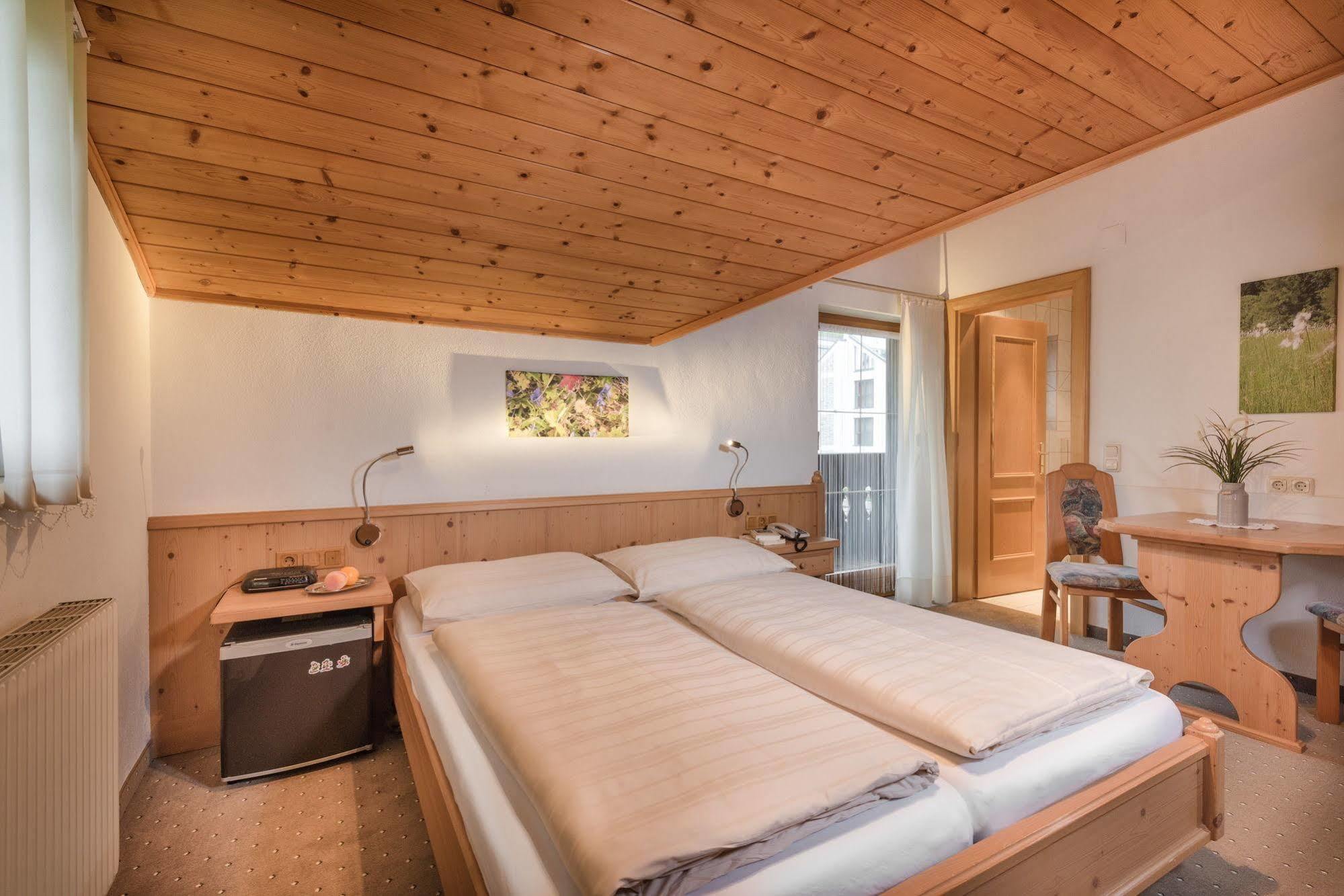 Gaestehaus Gratz - Inklusive Eintritt In Die Alpentherme Dorfgastein Exterior foto