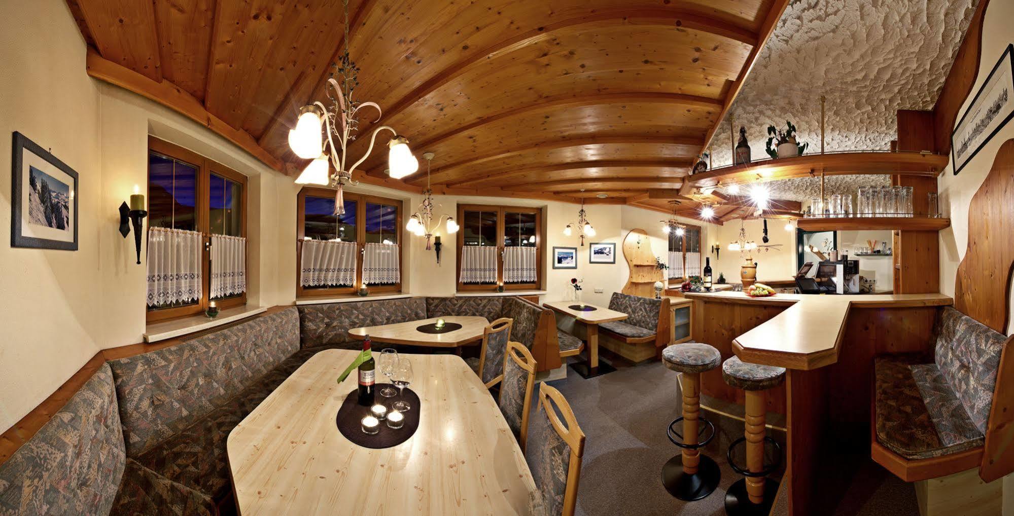 Gaestehaus Gratz - Inklusive Eintritt In Die Alpentherme Dorfgastein Exterior foto